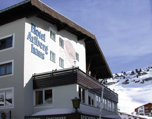 Hotel Arlberghaus Zurs 001